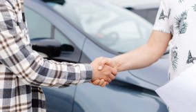 come contrattare prezzo auto usata