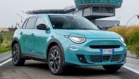 Fiat 600, la nuova versione Hybrid da oltre 130 cavalli