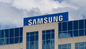 Samsung, batteria allo stato solido con ricarica in nove minuti