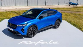 Renault Rafale: ordinabile la versione E-Tech 4×4 300 CV, ecco i prezzi