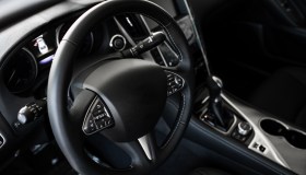 Come rivestire il volante in pelle: consigli per il fai da te