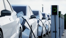 Auto elettriche, ricarica super rapida in 15 minuti: la scoperta