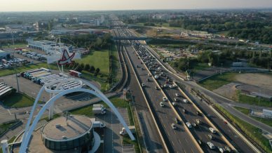 L'importanza di restare svegli: caffè gratis in autostrada