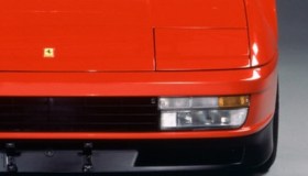 Avellino, imprenditore riabbraccia la sua Ferrari Testarossa dopo 32 anni