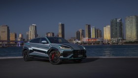 Lamborghini Urus SE, l’ibrido di lusso si veste di Miami