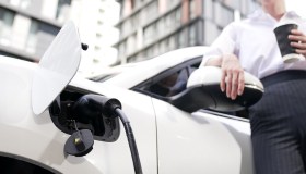 Auto elettriche, sono davvero affidabili? Gli studi dimostrano minore probabilità di guasti