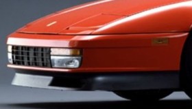 Ferrari Testarossa a sei ruote, il tuning più folle di sempre