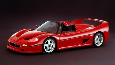 Trent'anni per una supercar analogica di grande fascino