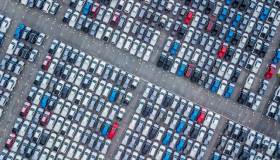 Mercato auto: immatricolazioni stabili in Europa a marzo 2025 ma crescono le elettriche