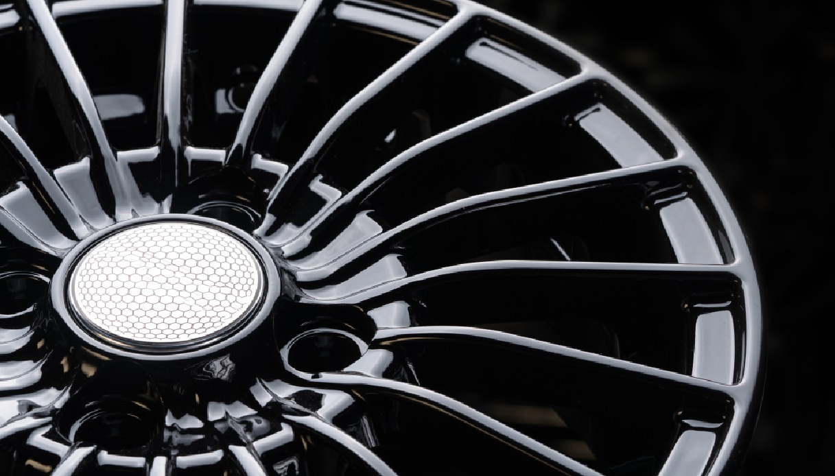 https://www.virgilio.it/motori/wp-content/uploads/sites/4/2025/05/Auto-nuove-cerchi-in-lega-piu-grandi.jpg