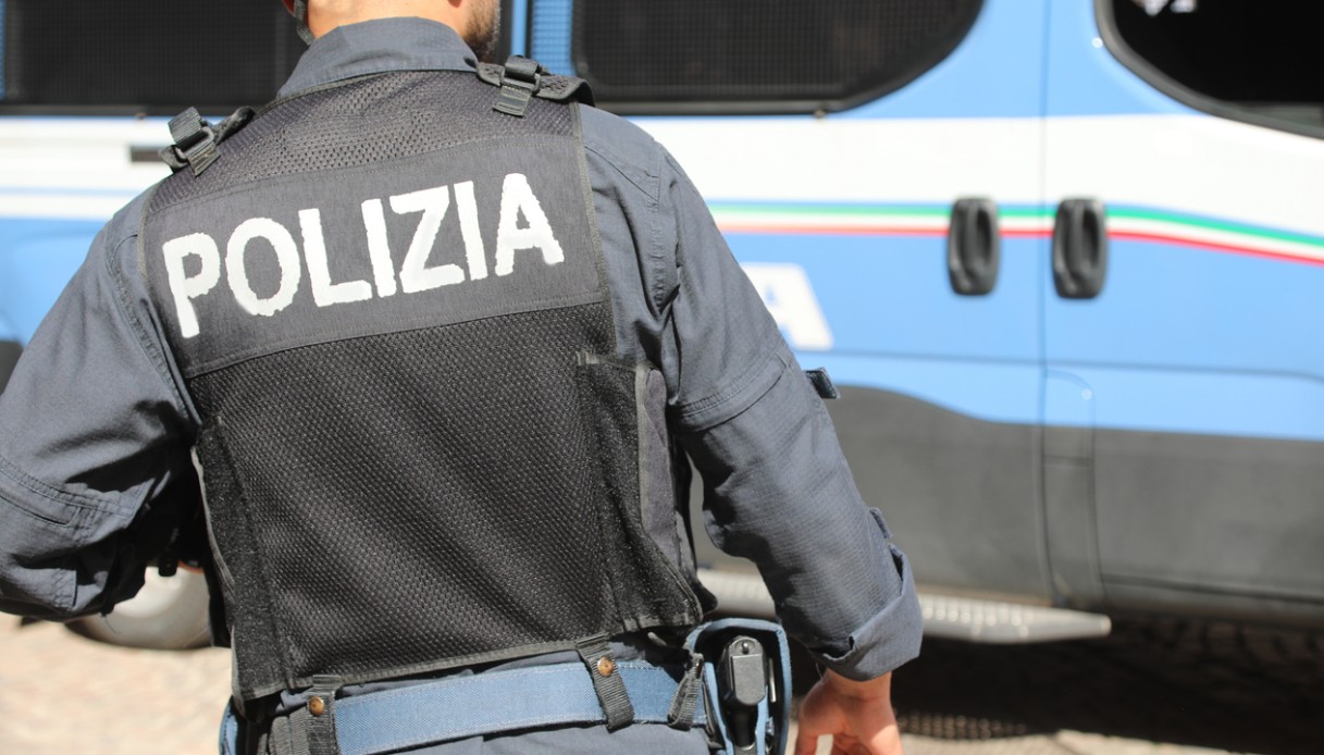 https://www.virgilio.it/motori/wp-content/uploads/sites/4/2025/05/Controllo-Polizia-Droghe.jpg