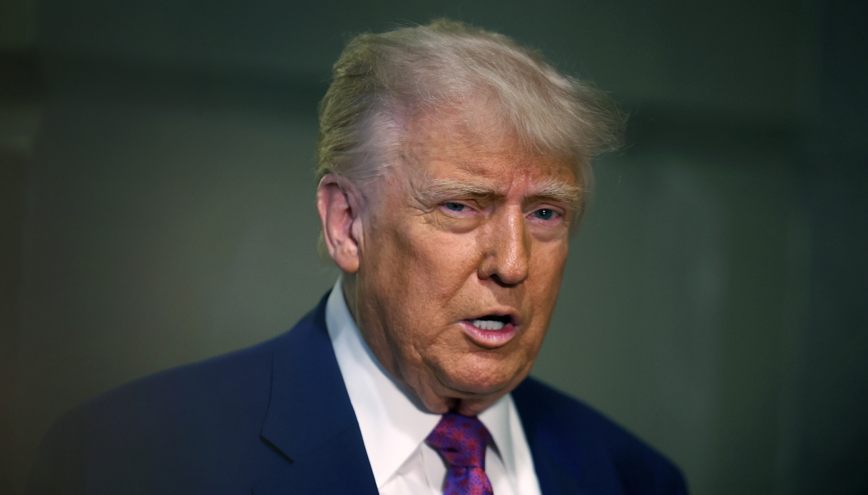 https://www.virgilio.it/motori/wp-content/uploads/sites/4/2025/05/Dazi-Usa-Trump-minaccia-Ue.jpg