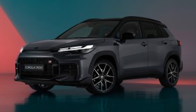 Nuova Toyota Corolla Cross, più praticità e stile: ci sarà anche la GR SPORT