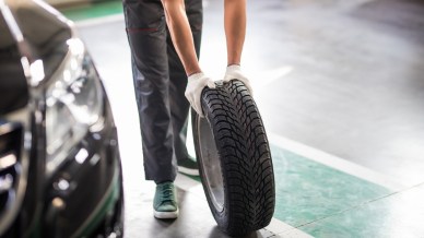 Le auto che consumano più le gomme: la classifica