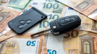 Auto, prezzi alle stelle: esplode la fuga dal nuovo