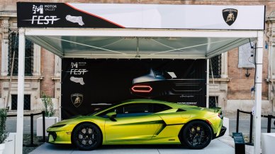 Nuova supercar ibrida italiana: dati sbalorditivi