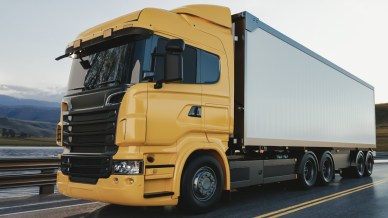 Tir contromano per 8 km: tragedia sfiorata per un soffio