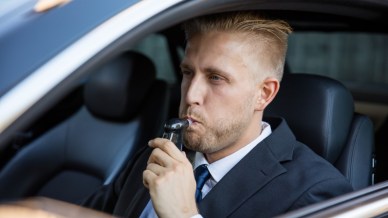 Troppo alcol? Ora pagano anche tua moglie e tuo figlio
