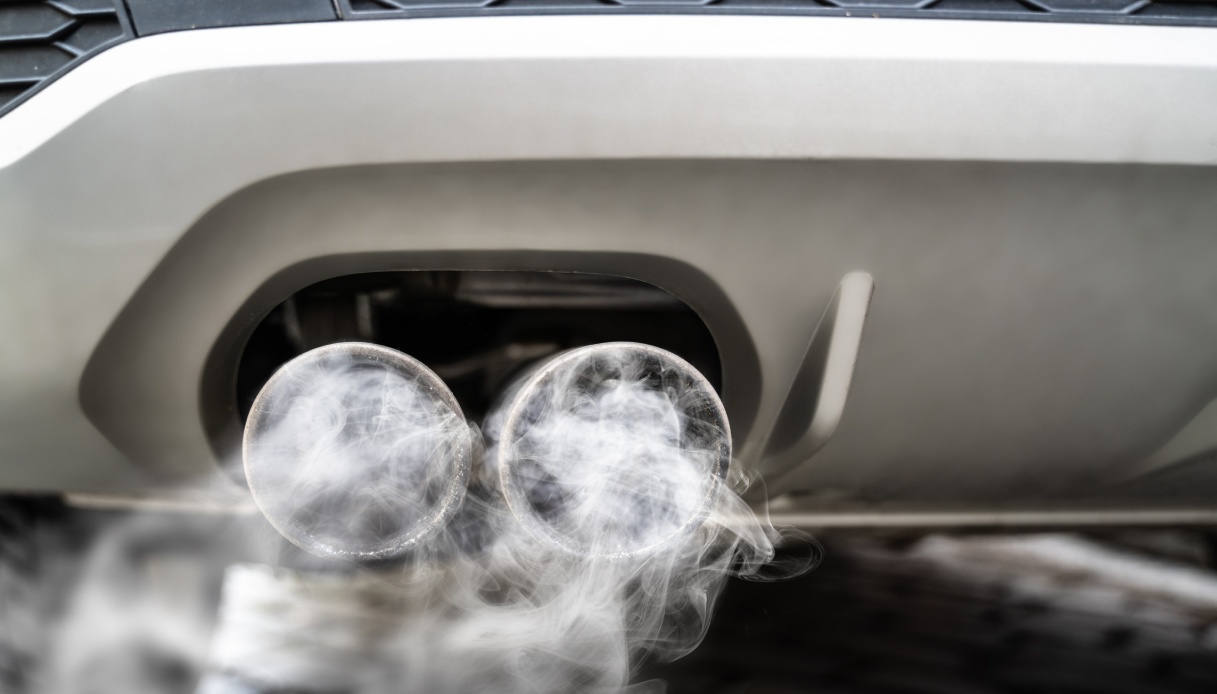 https://www.virgilio.it/motori/wp-content/uploads/sites/4/2025/07/Auto-diesel-euro-5-blocco-in-Lombardia.jpg