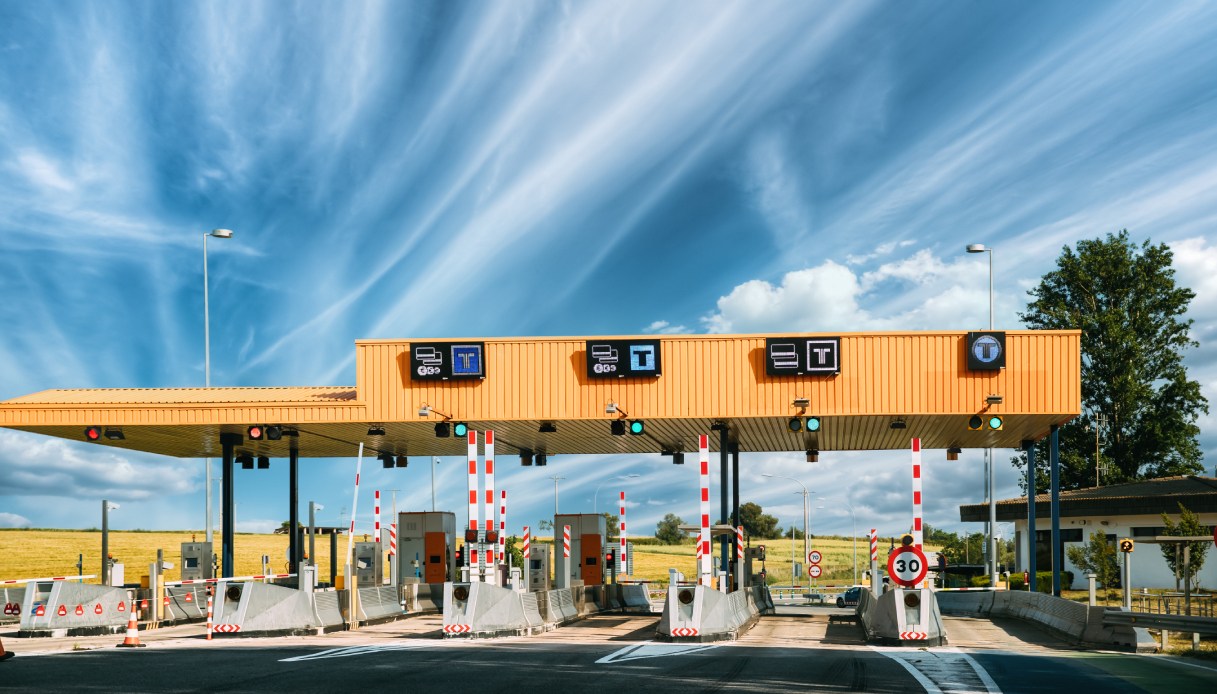 https://www.virgilio.it/motori/wp-content/uploads/sites/4/2025/07/Autostrada-multa-Svizzera.jpg
