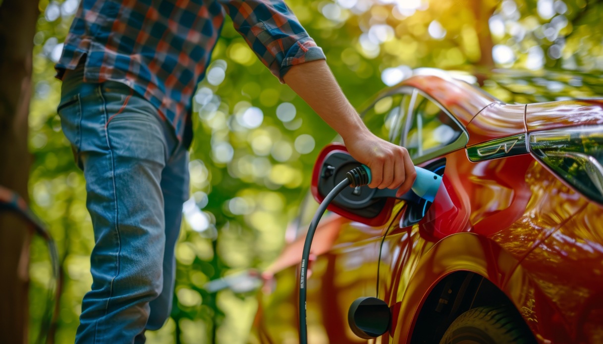 https://www.virgilio.it/motori/wp-content/uploads/sites/4/2025/07/Consultazione-Ue-bando-motori-termici.jpg