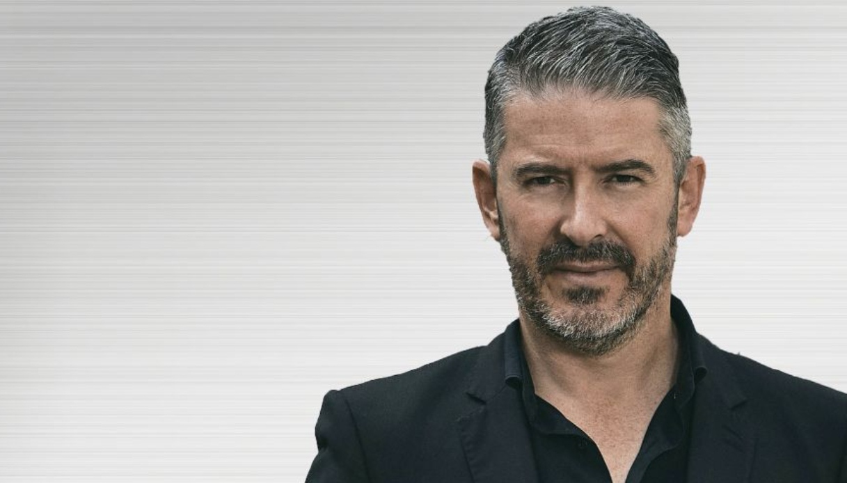 https://www.virgilio.it/motori/wp-content/uploads/sites/4/2025/07/Gilles-Vidal-Stellantis.jpg