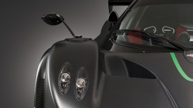 L'uso insolito e bizzarro di una hypercar unica: mai visto
