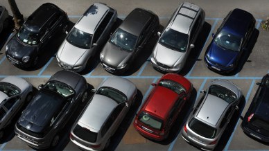 Un parcheggio ogni 39: le città italiane fuori controllo