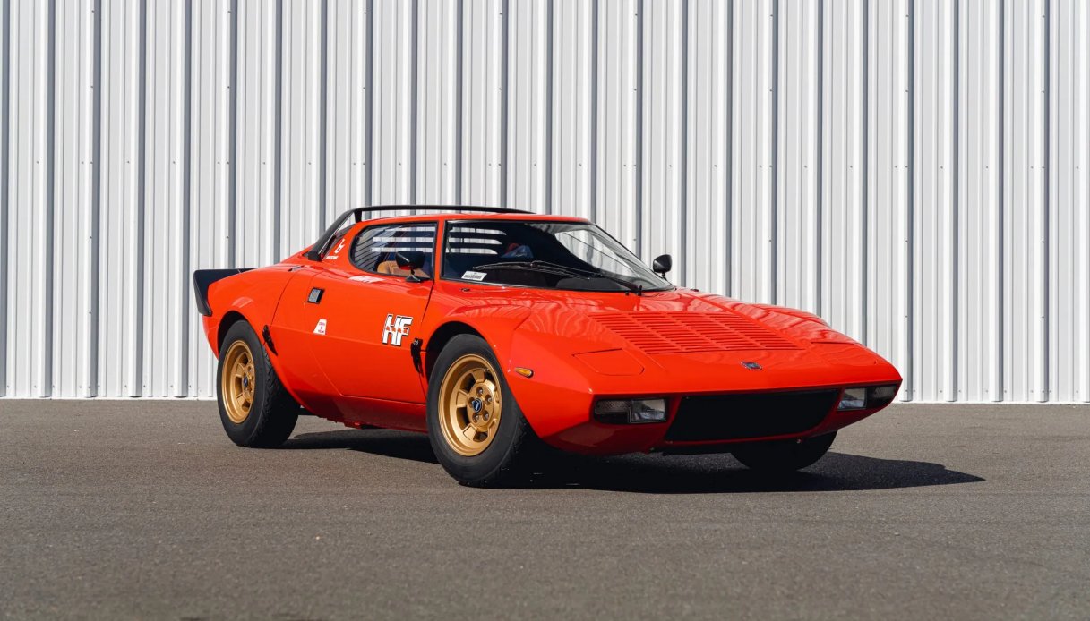 https://www.virgilio.it/motori/wp-content/uploads/sites/4/2025/07/lancia-stratos-hf-stradale.jpg