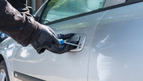 Boom di furti d’auto e crollo della garanzia Furto e Incendio: il paradosso italiano