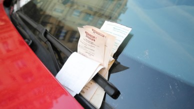 Sosta dei furbetti punita severamente: multe salatissime