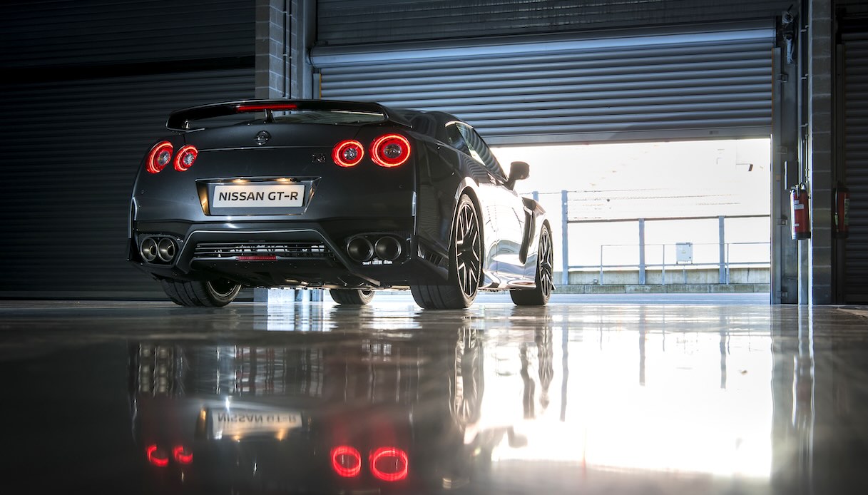 https://www.virgilio.it/motori/wp-content/uploads/sites/4/2025/08/addio-nissan-gtr-r35.jpeg