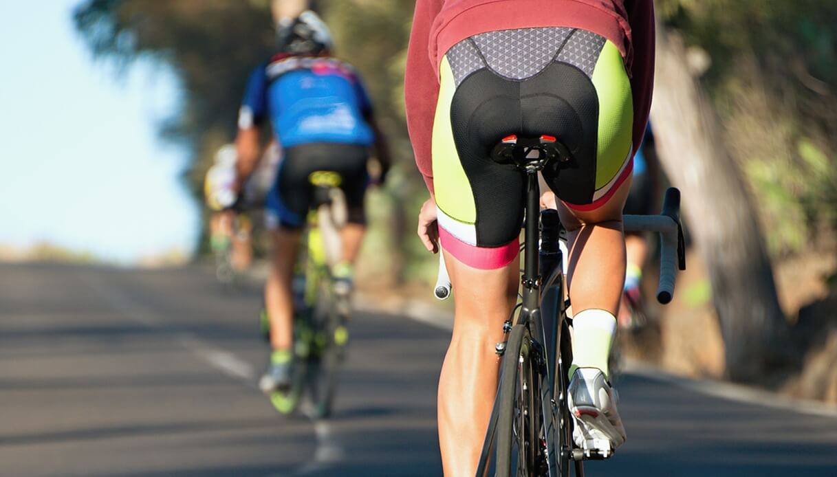 https://www.virgilio.it/motori/wp-content/uploads/sites/4/2025/08/ciclisti_3bbf3a.jpg