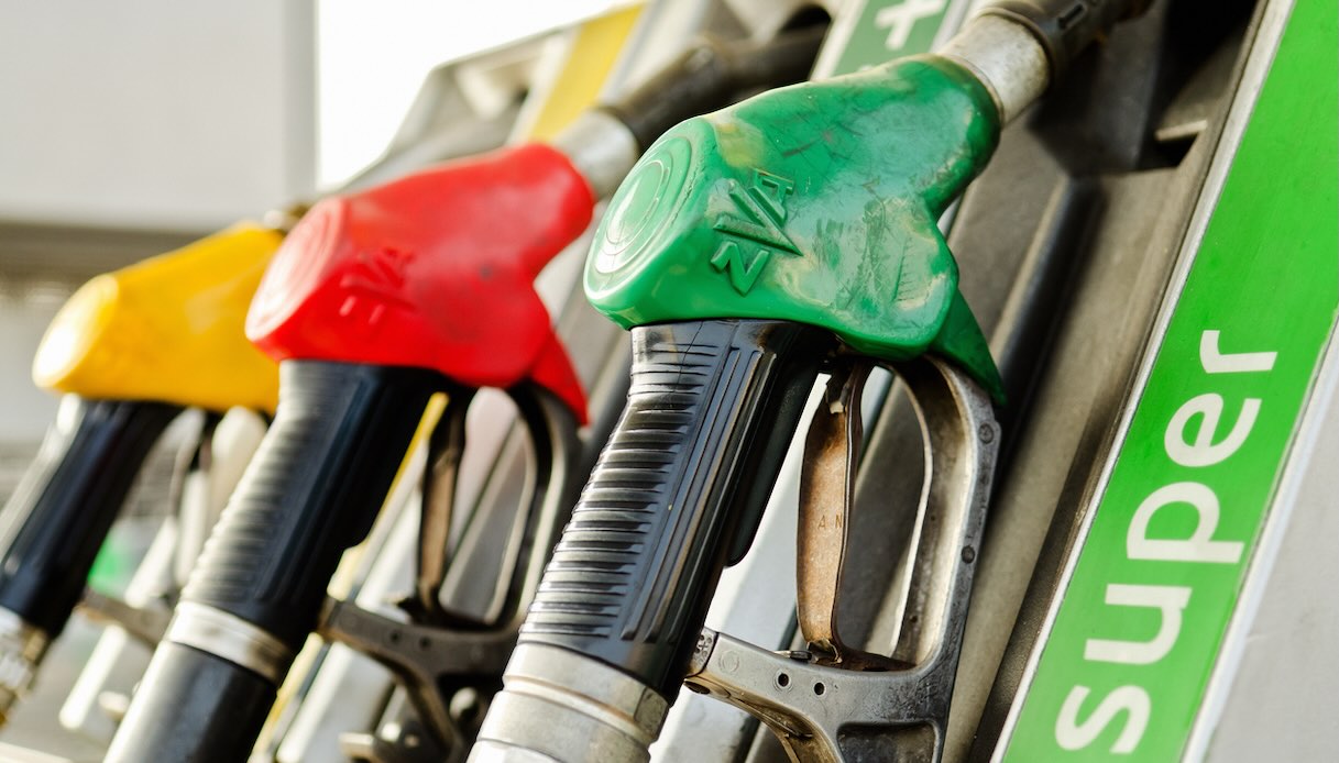 https://www.virgilio.it/motori/wp-content/uploads/sites/4/2025/09/maxi-multa-societa-petrolifere.jpeg