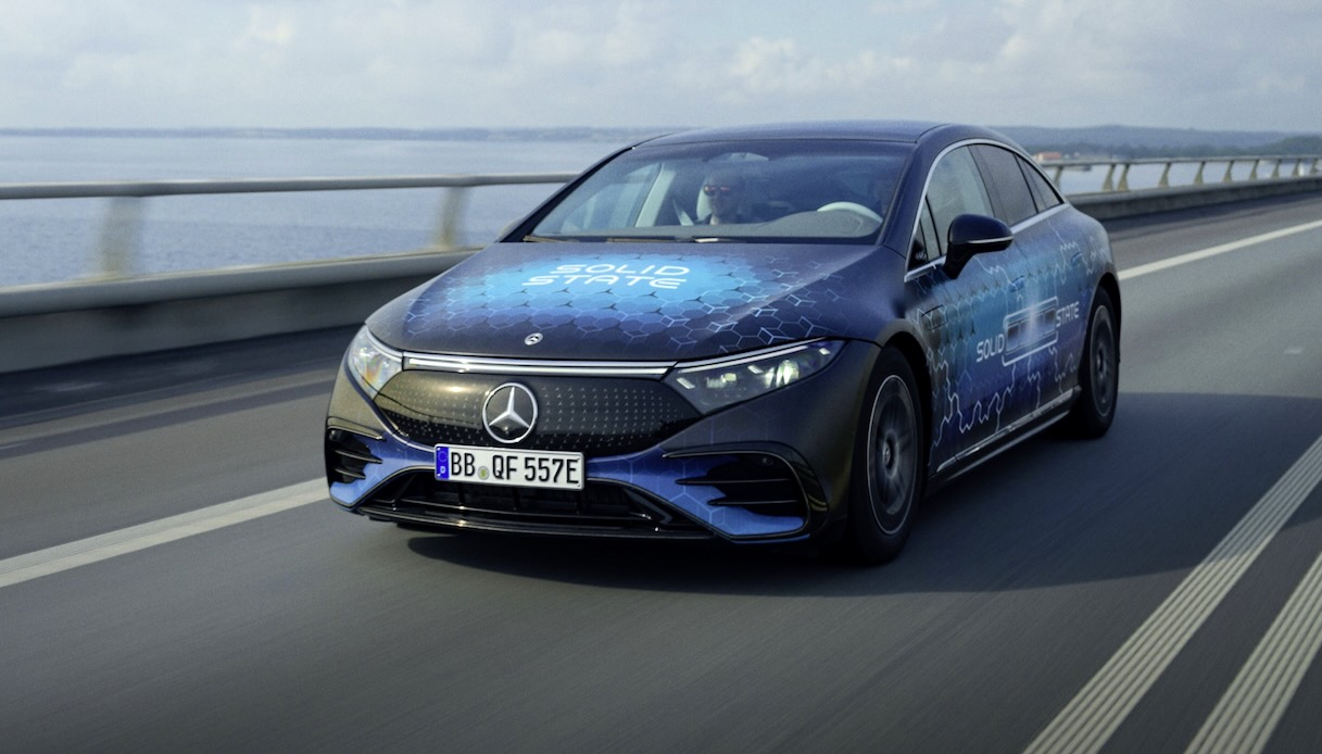 https://www.virgilio.it/motori/wp-content/uploads/sites/4/2025/09/mercedes-eqs-record-batterie-stato-solido.jpeg
