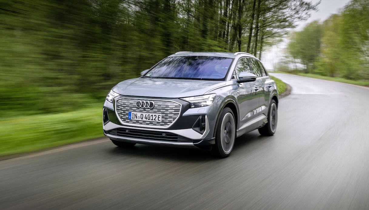 https://www.virgilio.it/motori/wp-content/uploads/sites/4/2025/10/audi-q4-e-tron-ecoincentivi.jpeg