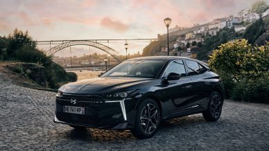 Arriva una nuova berlina compatta premium: è unica