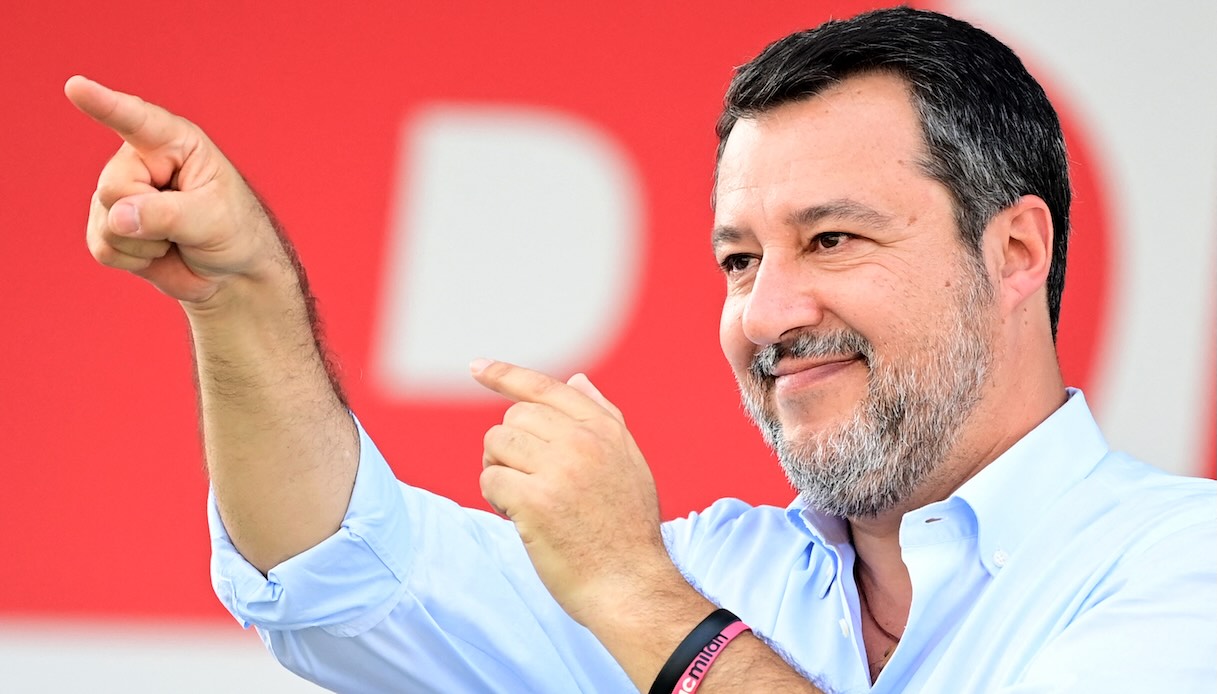 https://www.virgilio.it/motori/wp-content/uploads/sites/4/2025/10/salvini-annuncia-nuovo-esame-patente.jpeg