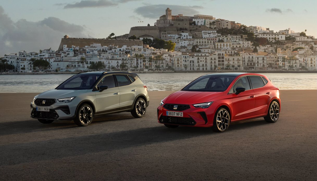 https://www.virgilio.it/motori/wp-content/uploads/sites/4/2025/10/seat-ibiza-arona-2026-restyling.jpg