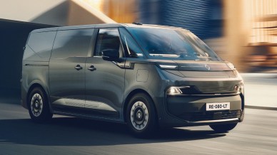 Nessuna come lei: torna la vettura che trasporta tonnellate