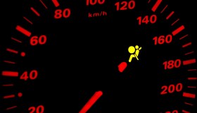 Spia airbag accesa: cosa fare quando si presenta