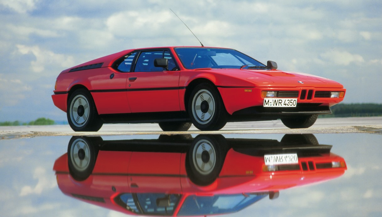 https://www.virgilio.it/motori/wp-content/uploads/sites/4/2025/12/bmw-m1-storia.jpeg